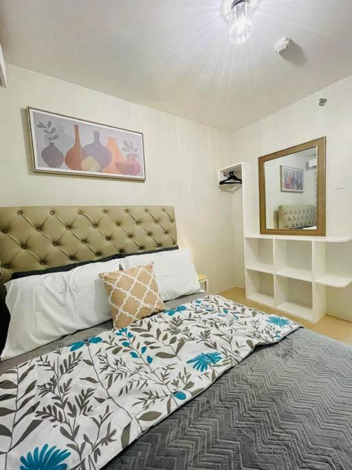 Spacious 2 Bedroom 42Sqm Condo Unit Iloilo City Eksteriør billede